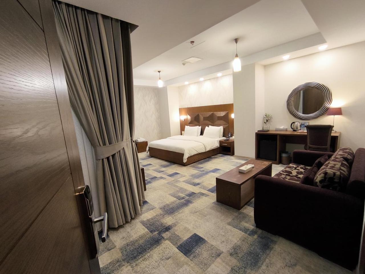 Fiori Hotel Erbil Bagian luar foto