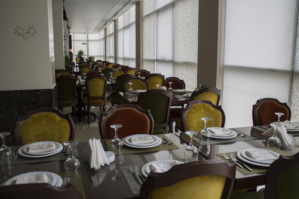 Fiori Hotel Erbil Bagian luar foto