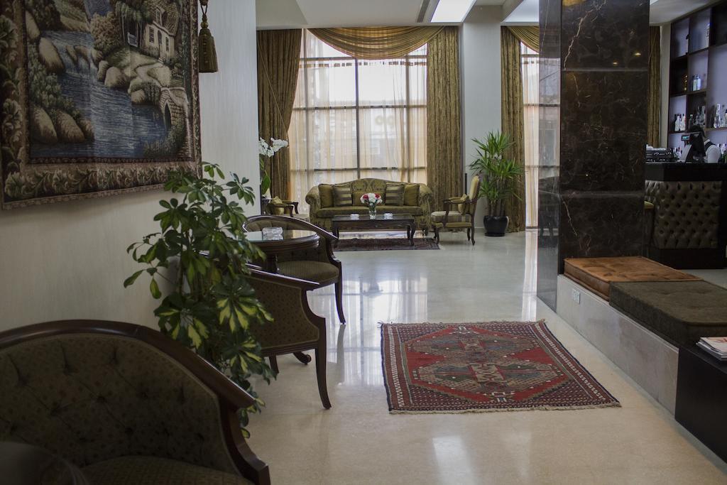 Fiori Hotel Erbil Bagian luar foto