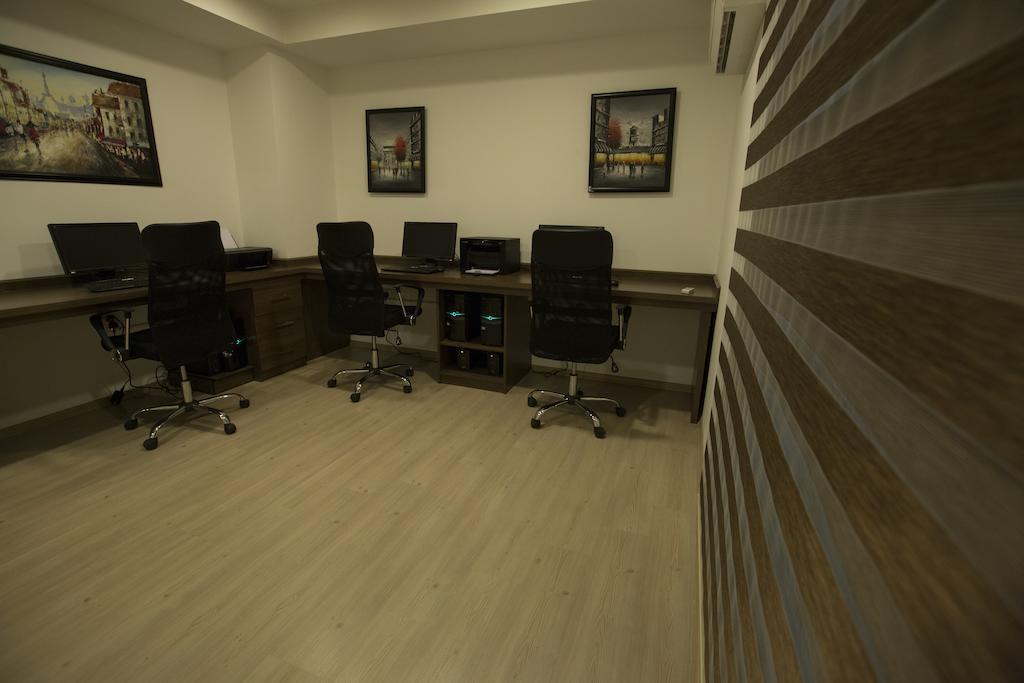 Fiori Hotel Erbil Bagian luar foto