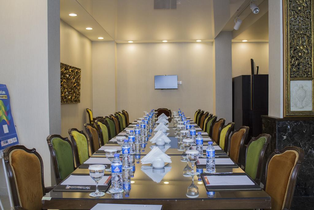 Fiori Hotel Erbil Bagian luar foto